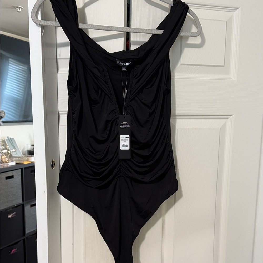 Fashion Nova Black off the shoulder ruffled  Bodysuit